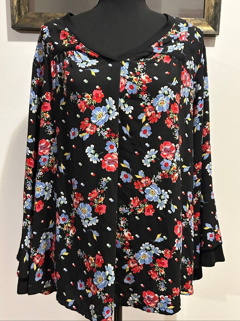 Rafaella Womens 2X Black Boho Floral V-Neck Top Blouse Bell Sleeves